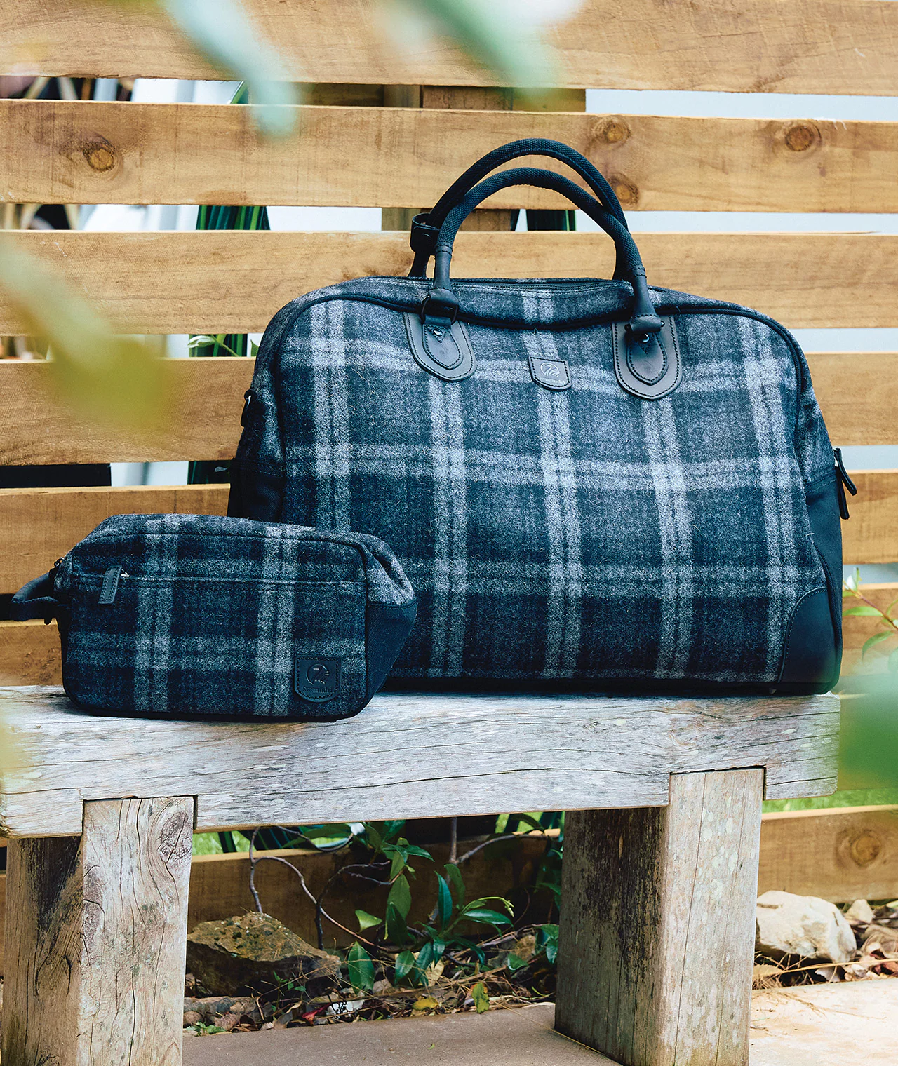 Kingston Weekender Bag - Image 7